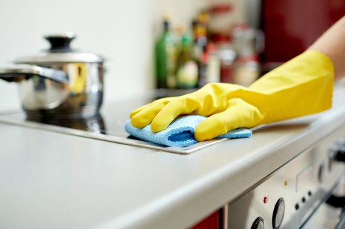 Closing a cleaning complaint after resolution